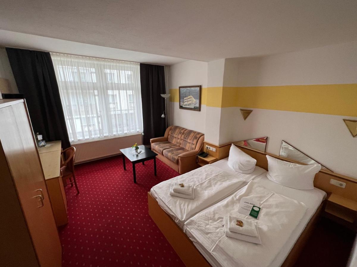 Hotel Poseidon Кюлунгсборн Екстер'єр фото